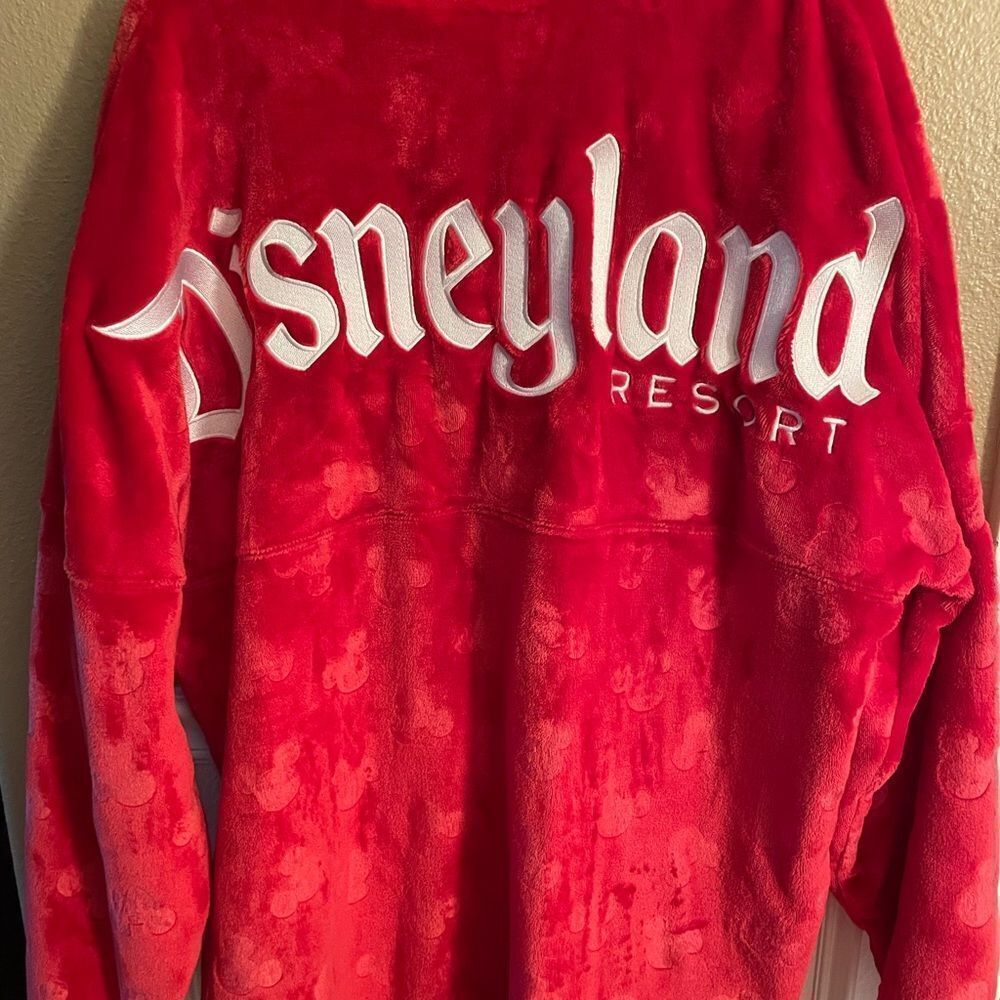 Disneyland Resort Women’s Mickey Icons Plush Red Spirit Jersey New Condition